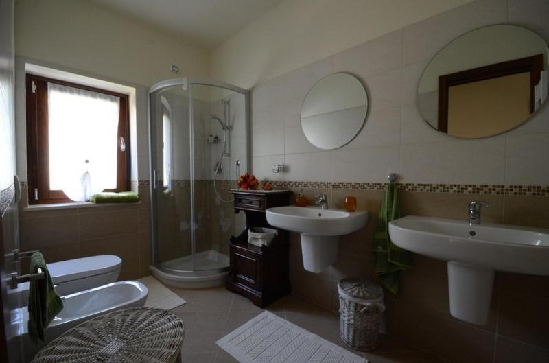 Bed and Breakfast Mirbea Cisano sul Neva Екстер'єр фото